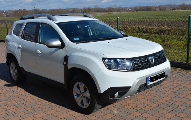 Dacia Duster cena 50700 przebieg: 112000, rok produkcji 2018 z Brzesko małe 277